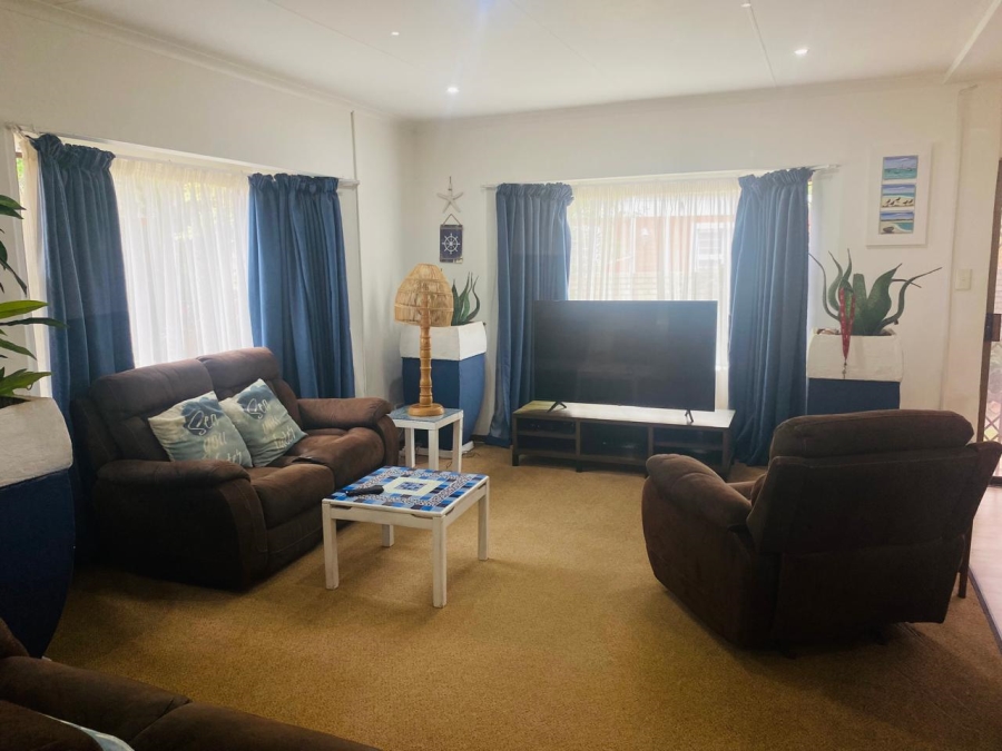 4 Bedroom Property for Sale in Summerstrand Eastern Cape